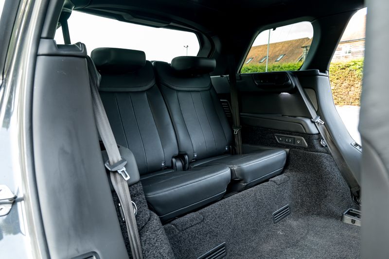 Range Rover P530 Autobiography  LWB 7 Seat