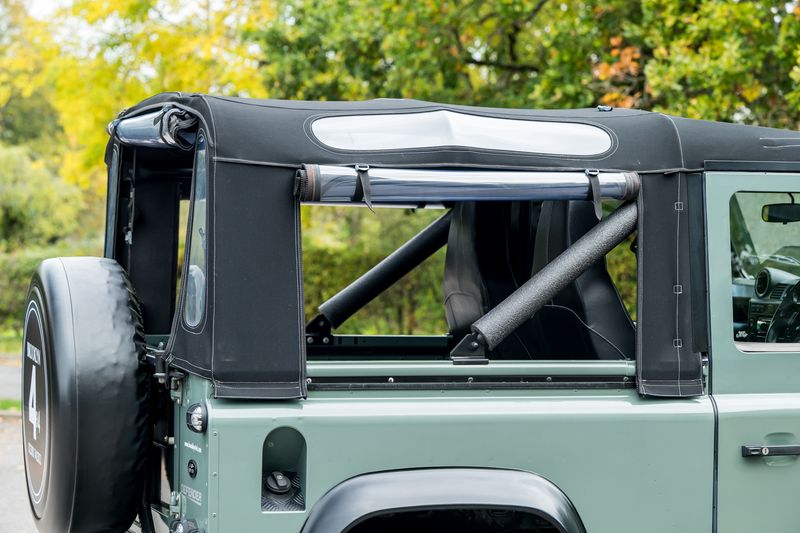 Land Rover Defender 90 2.4 XS Station Wagon Soft Top Conversion