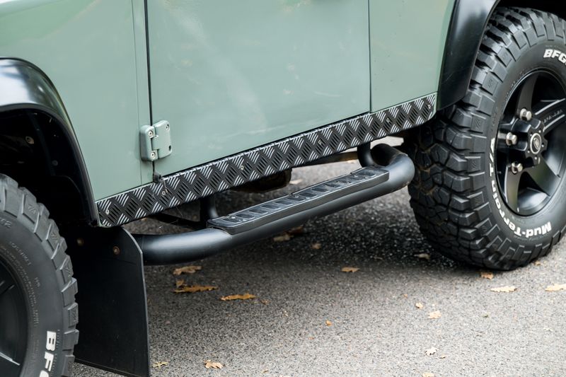 Land Rover Defender 90 2.4 XS Station Wagon Soft Top Conversion