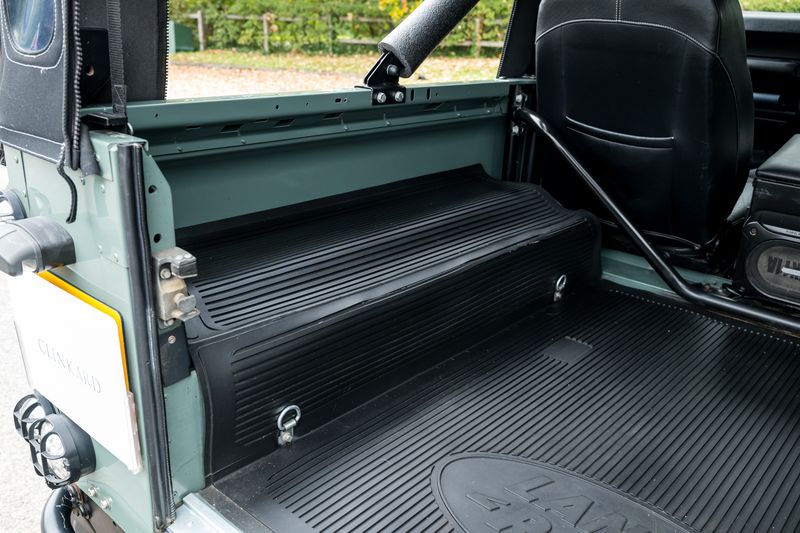 Land Rover Defender 90 2.4 XS Station Wagon Soft Top Conversion