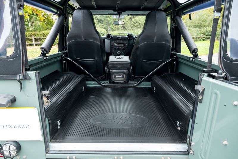 Land Rover Defender 90 2.4 XS Station Wagon Soft Top Conversion