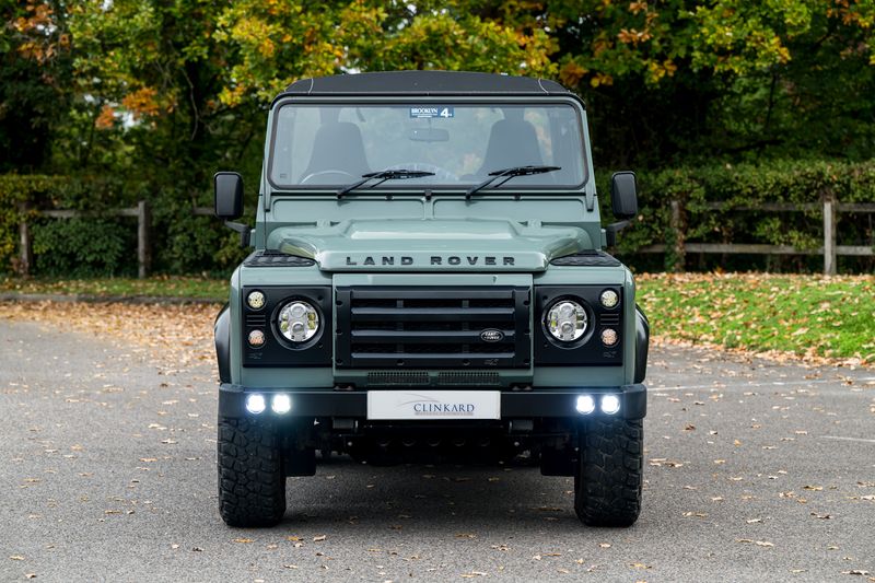 Land Rover Defender 90 2.4 XS Station Wagon Soft Top Conversion