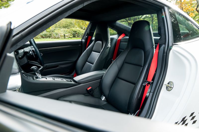 Porsche 911 (991) Carrera S Endurance Race Edition