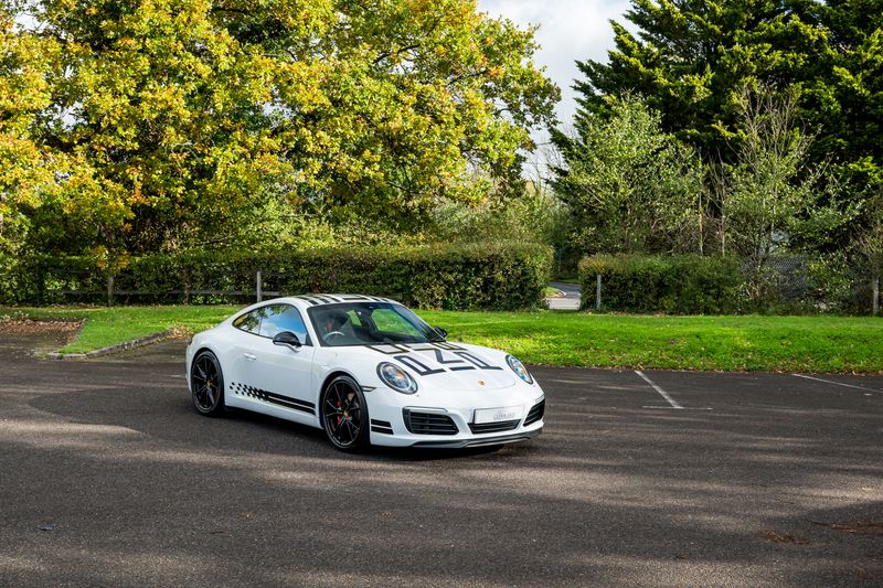 Porsche 911 (991) Carrera S Endurance Race Edition