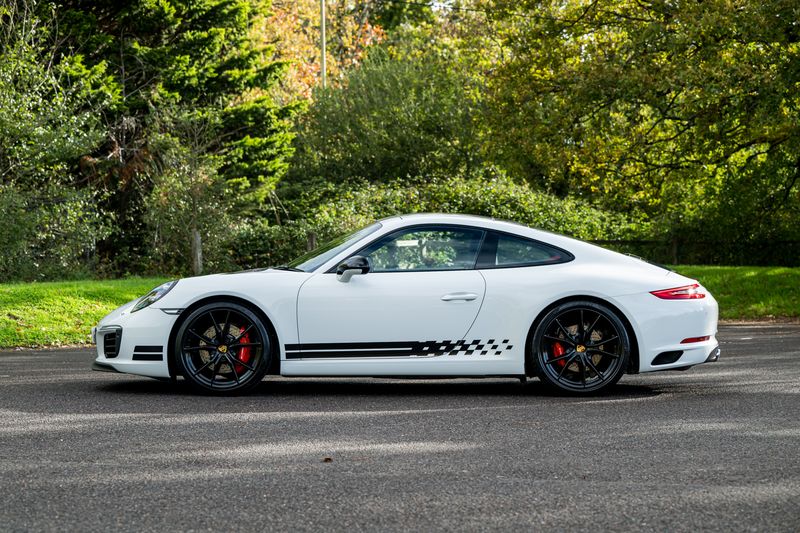 Porsche 911 (991) Carrera S Endurance Race Edition