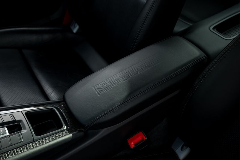 Porsche 911 (991) Carrera S Endurance Race Edition