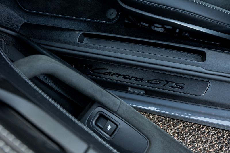 Porsche 911 (992.2) 3.6 T hybrid GTS PDK **VAT Q**