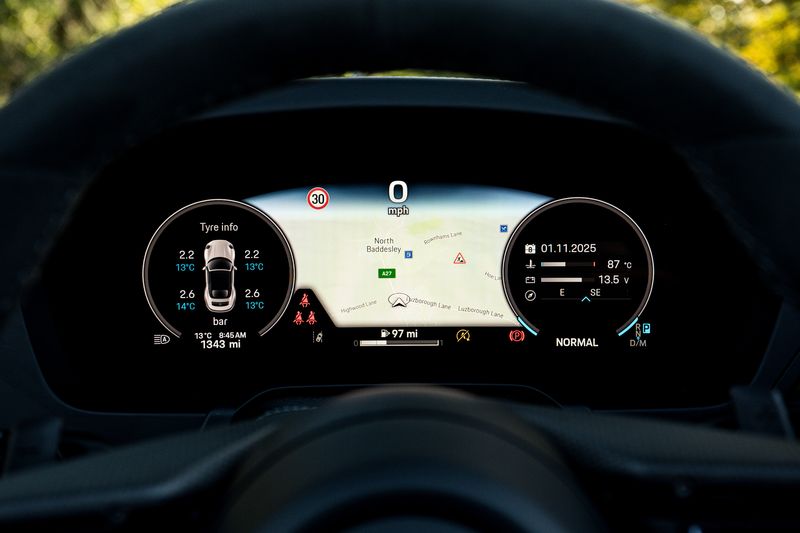 Porsche 911 (992.2) 3.6 T hybrid GTS PDK **VAT Q**