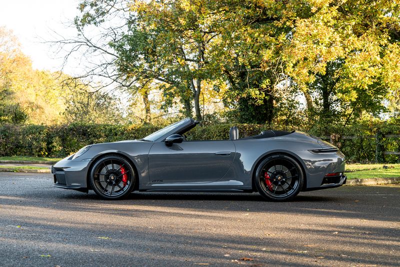 Porsche 911 (992.2) 3.6 T hybrid GTS PDK **VAT Q**