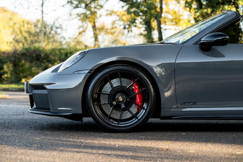 Porsche 911 (992.2) 3.6 T hybrid GTS PDK **VAT Q**