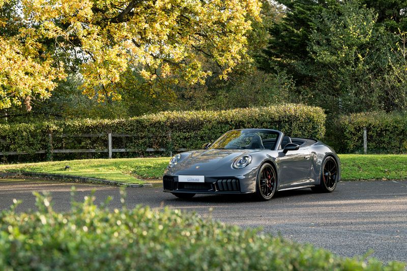 Porsche 911 (992.2) 3.6 T hybrid GTS PDK **VAT Q**