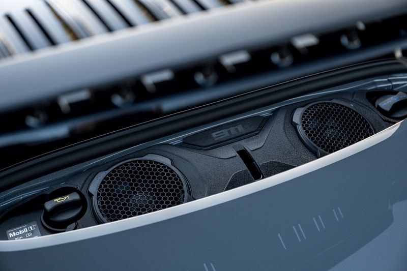 Porsche 911 (992.2) 3.6 T hybrid GTS PDK **VAT Q**