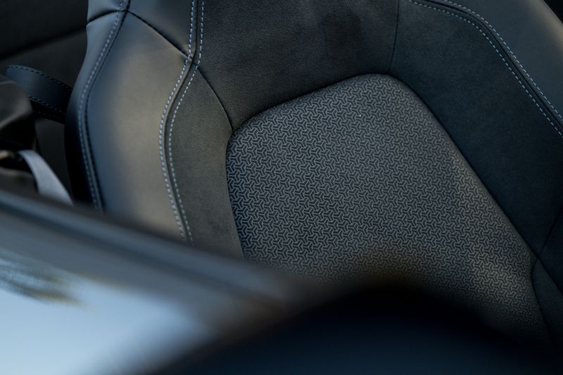 Porsche 911 (992.2) 3.6 T hybrid GTS PDK **VAT Q**