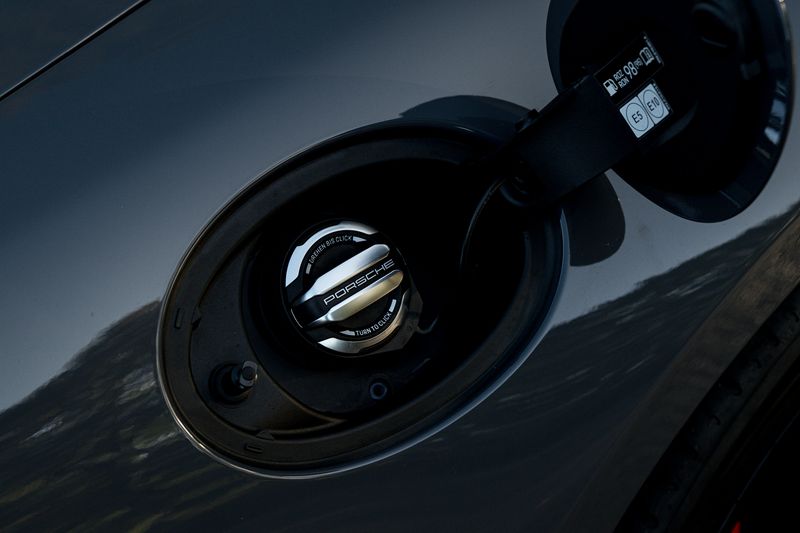 Porsche 911 (992.2) 3.6 T hybrid GTS PDK **VAT Q**