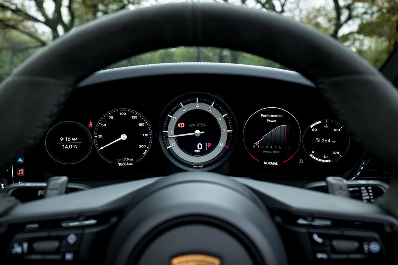 Porsche 911 (992) Carrera 4 GTS PDK Convertible