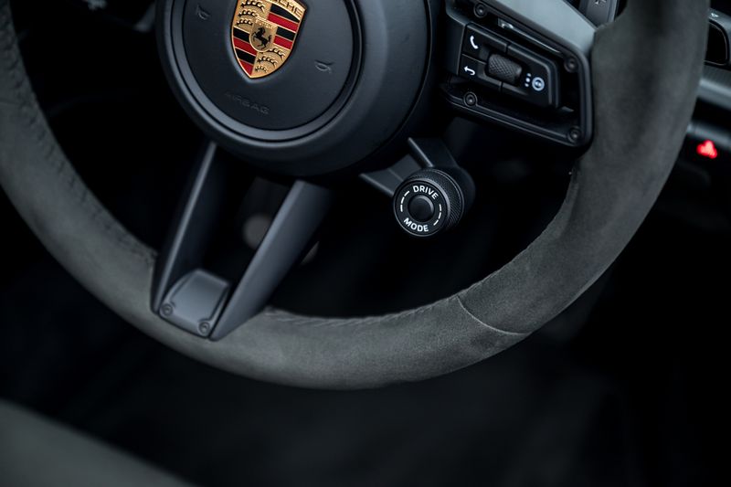 Porsche 911 (992) Carrera 4 GTS PDK Convertible