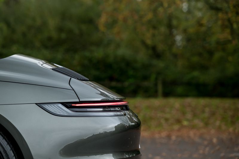 Porsche 911 (992) Carrera 4 GTS PDK Convertible