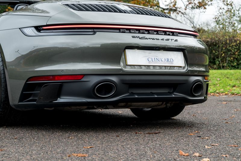 Porsche 911 (992) Carrera 4 GTS PDK Convertible