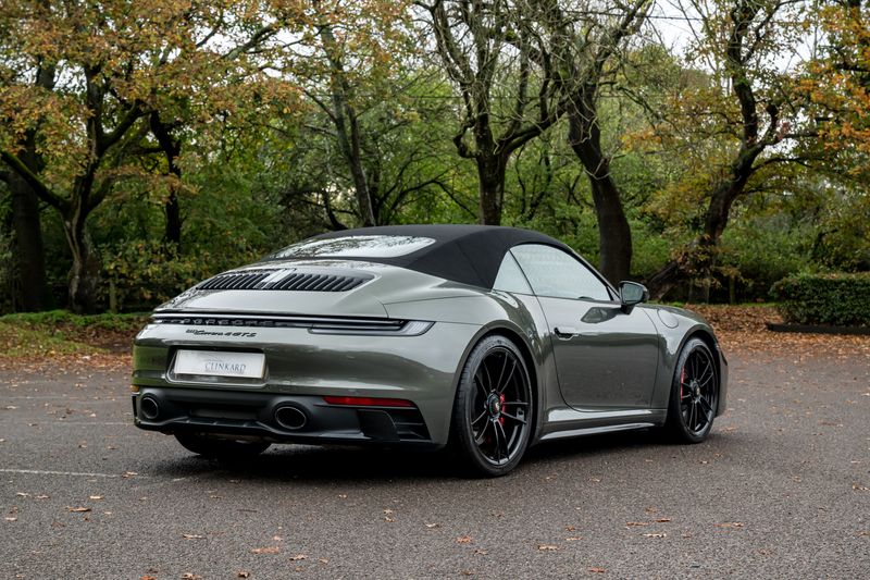 Porsche 911 (992) Carrera 4 GTS PDK Convertible
