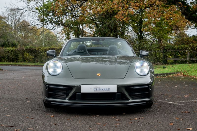 Porsche 911 (992) Carrera 4 GTS PDK Convertible