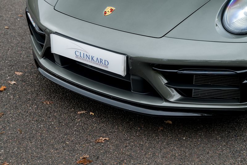 Porsche 911 (992) Carrera 4 GTS PDK Convertible