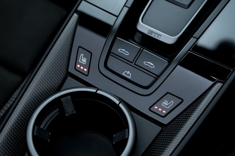 Porsche 911 (992) Carrera 4 GTS PDK Convertible