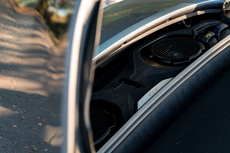 Porsche 911 (992) 4 Targa PDK 4WD