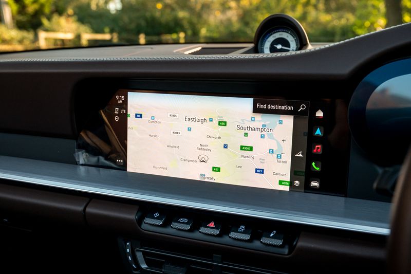 Porsche 911 (992) 4 Targa PDK 4WD