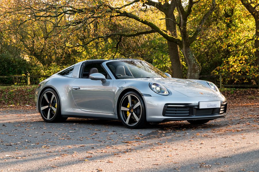 Porsche 911 (992) 4 Targa PDK 4WD