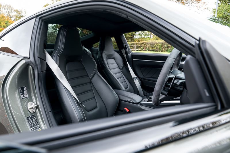 Porsche 911 (992) Turbo S Coupe PDK 4WD