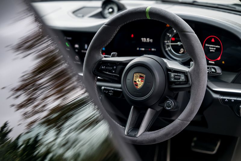 Porsche 911 (992) Turbo S Coupe PDK 4WD