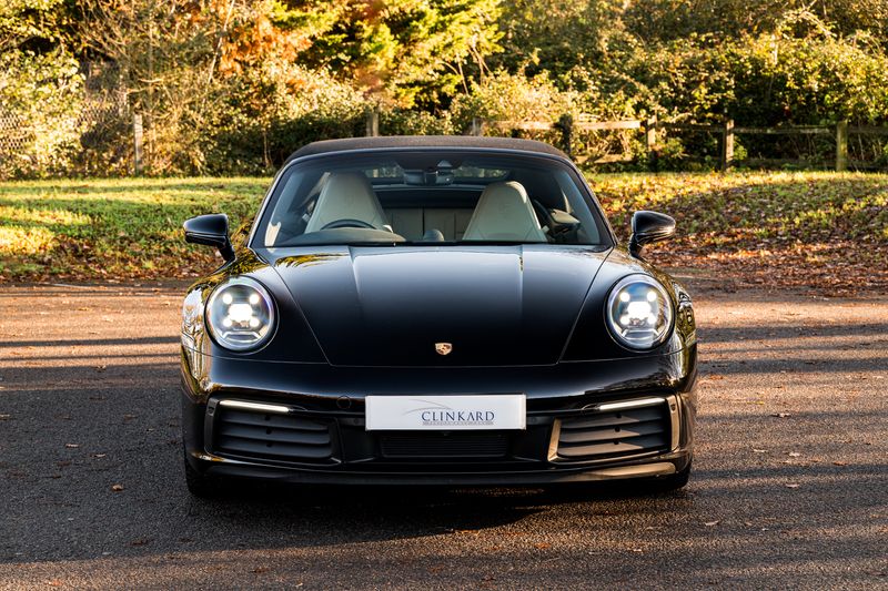 Porsche 911 (992) Carrera 4 PDK