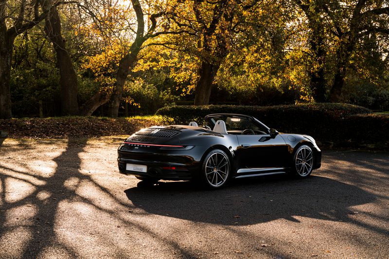 Porsche 911 (992) Carrera 4 PDK