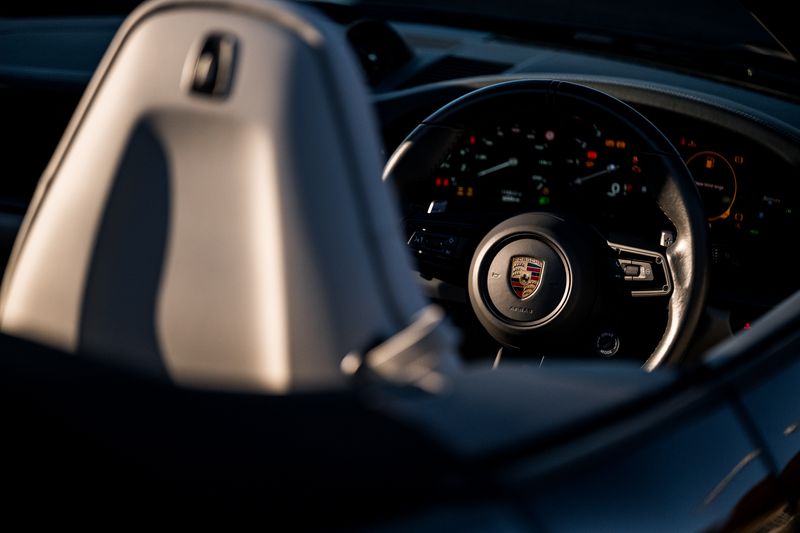 Porsche 911 (992) Carrera 4 PDK