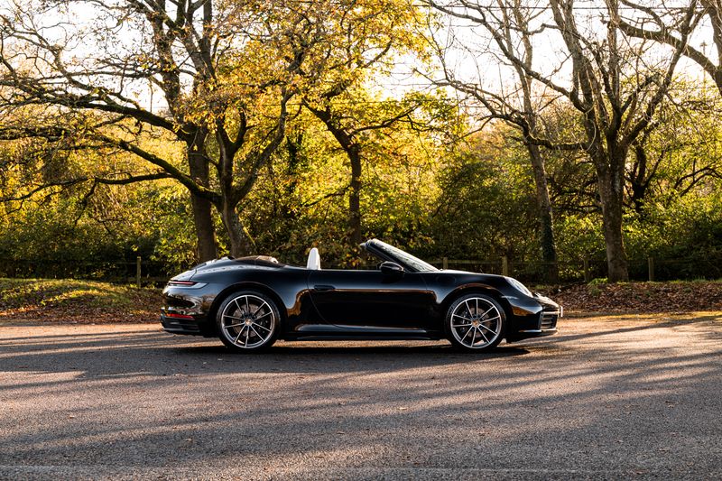 Porsche 911 (992) Carrera 4 PDK