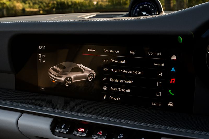 Porsche 911 (992) Carrera 4 PDK