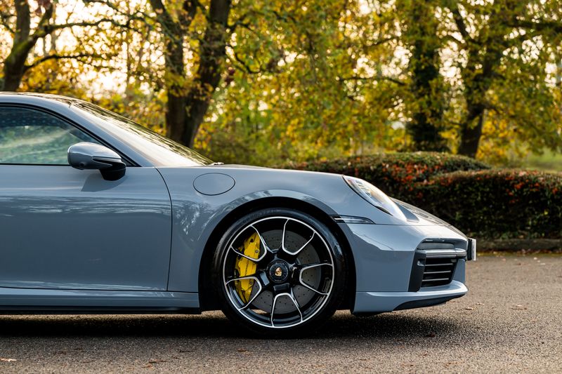 Porsche 911 (992) Turbo S Coupe PDK