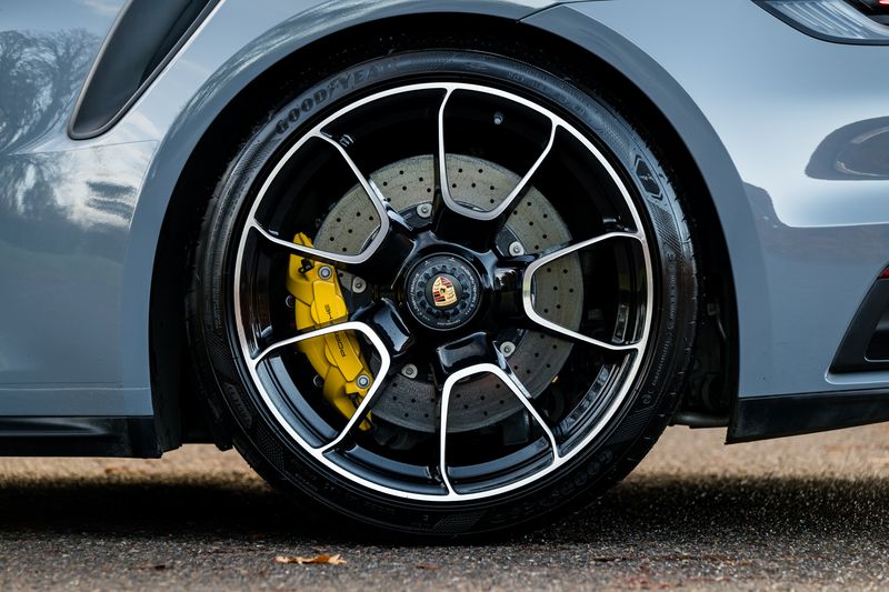 Porsche 911 (992) Turbo S Coupe PDK