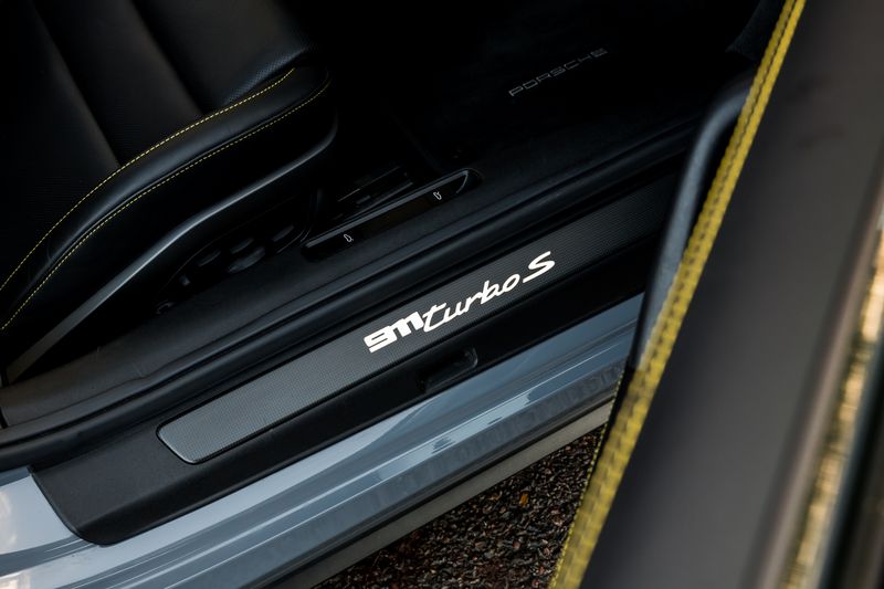 Porsche 911 (992) Turbo S Coupe PDK