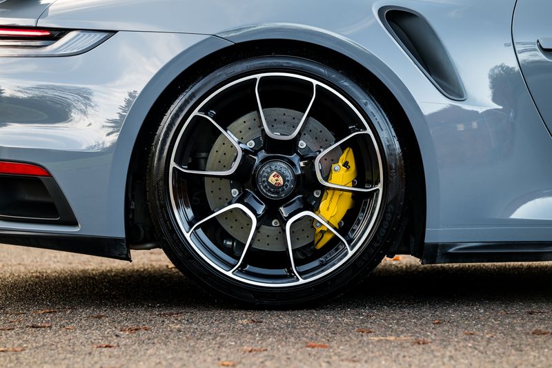 Porsche 911 (992) Turbo S Coupe PDK