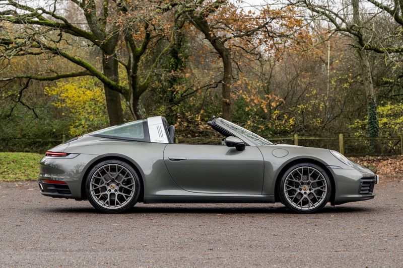 Porsche  911(992) Targa 4 PDK