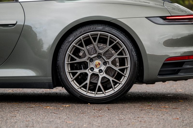 Porsche  911(992) Targa 4 PDK