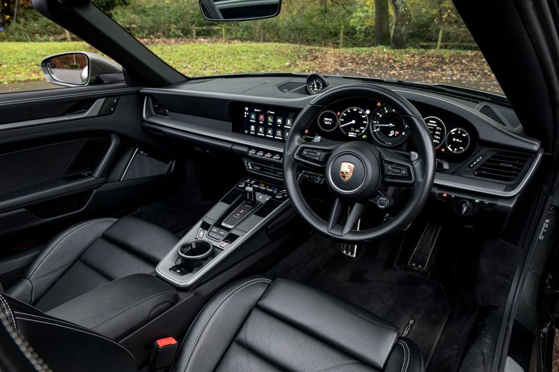 Porsche  911(992) Targa 4 PDK