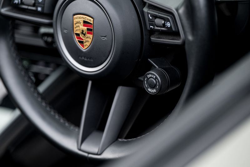 Porsche  911(992) Targa 4 PDK