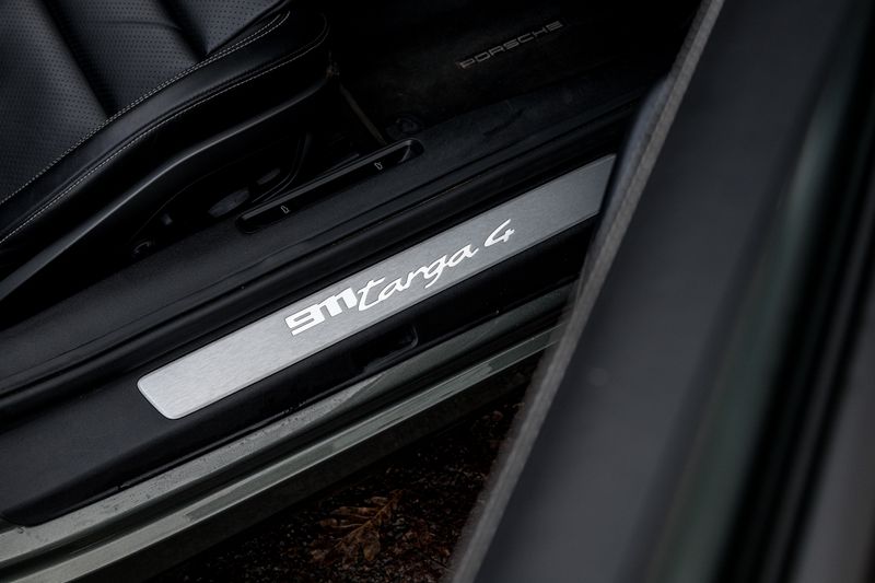 Porsche  911(992) Targa 4 PDK