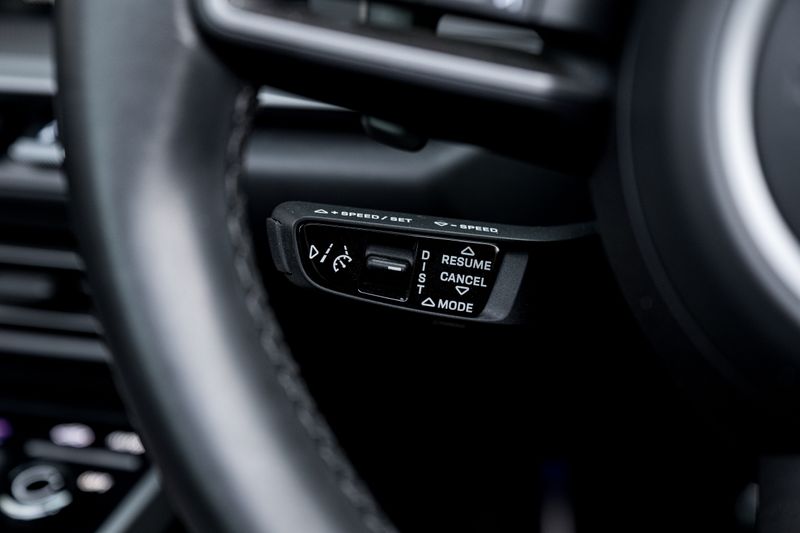 Porsche  911(992) Targa 4 PDK