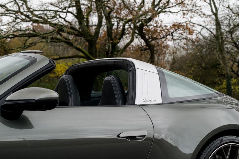 Porsche  911(992) Targa 4 PDK