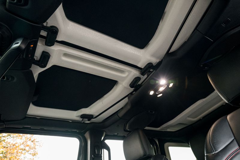 Storm 57 Jeep Wrangler JL Rubicon 4 DR 2.0L Auto