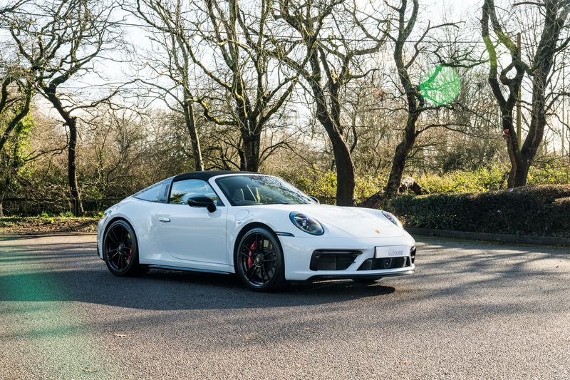 Porsche 911 (992)  Targa 4 GTS PDK