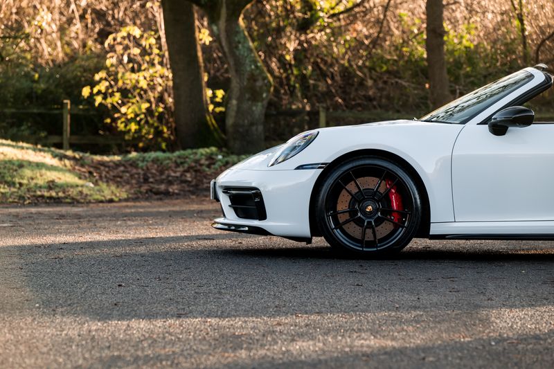 Porsche 911 (992)  Targa 4 GTS PDK